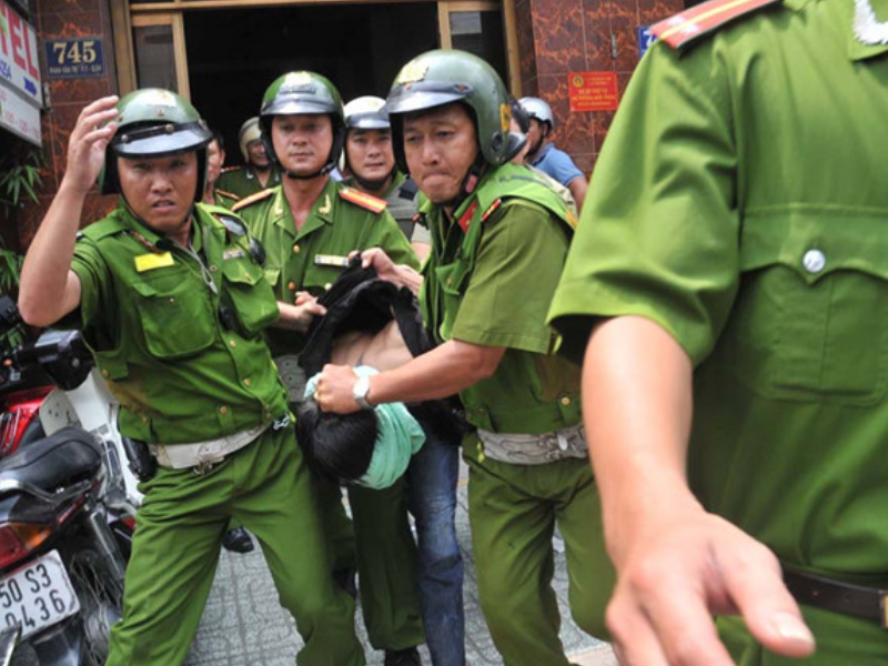 tội chống phá cơ sở giam giữ 02