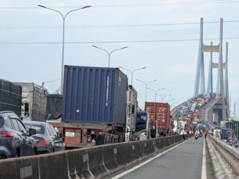 giải mã điểm đen giao thông cầu phú mỹ 01