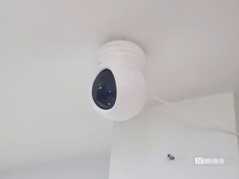 "Ngồi trên đống lửa" vì sợ lộ thông tin từ camera giám sát 01