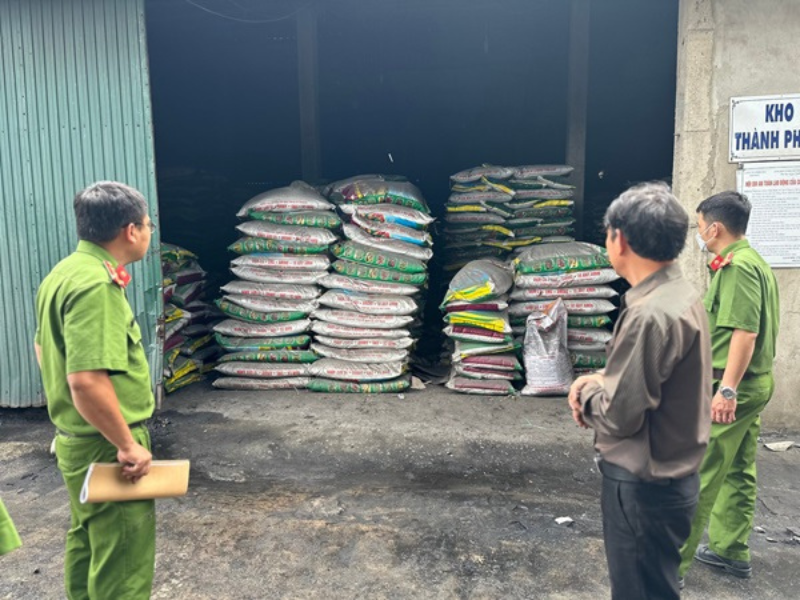 hình phạt buôn bán sản xuất phân bón giả 03