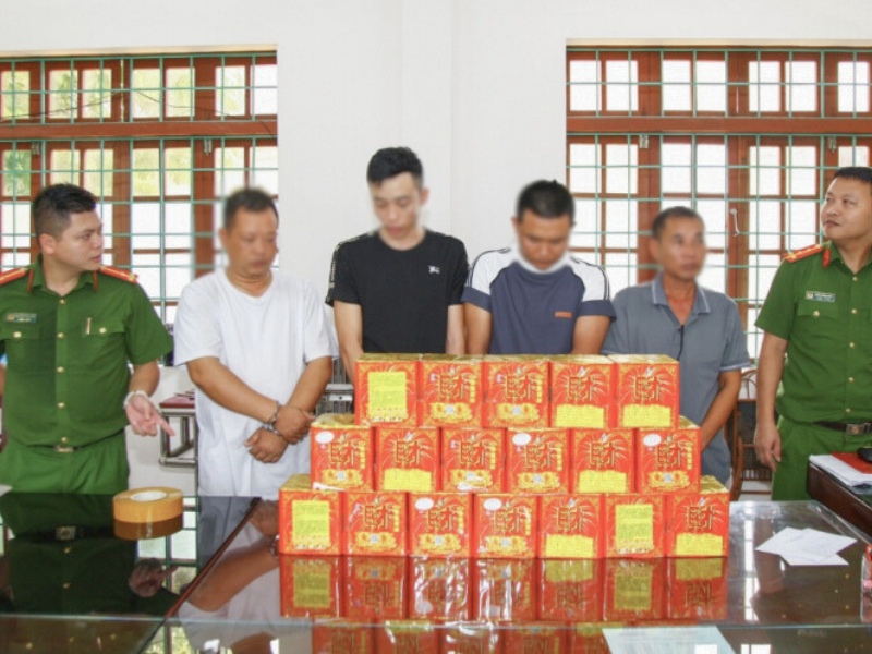 tội sản xuất buôn bán hàng cấm 03
