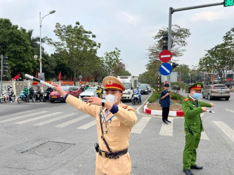 Các nghị định xử phạt vi phạm giao thông đường bộ hiện hành đang được áp dụng nghiêm ngặt để nâng cao ý thức chấp hành luật lệ của người tham gia giao thông.