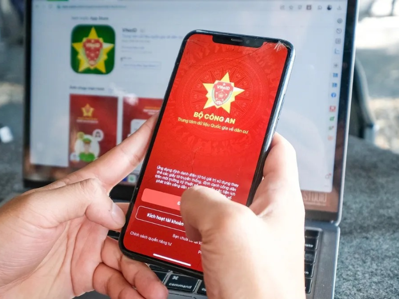Hướng dẫn tố giác tội phạm công nghệ cao qua VneID