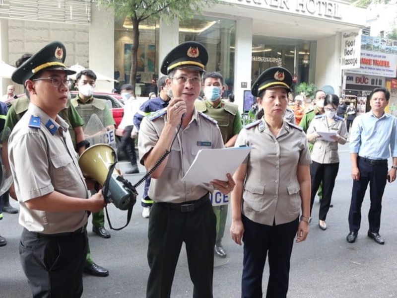 Pháp luật xử lý nghiêm tội cản trở việc thi hành án nhằm bảo đảm hiệu lực cưỡng chế của tòa án.