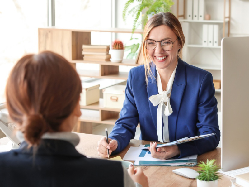 Việc bổ nhiệm kế toán trưởng trong cơ quan nhà nước cần tuân thủ đúng tiêu chuẩn và quy trình theo quy định pháp luật.