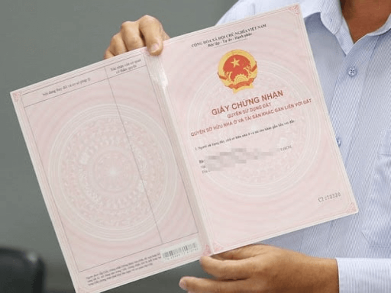 Góp vốn bằng quyền sử dụng đất nông nghiệp là một hình thức chuyển quyền sử dụng đất để tham gia đầu tư vào tổ chức kinh tế.