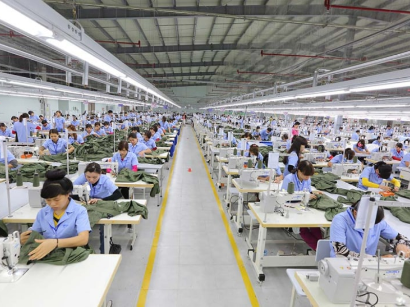 Thiết kế cơ cấu tổ chức công ty may hợp lý sẽ tạo điều kiện cho quá trình phối hợp và kiểm soát chất lượng sản phẩm.