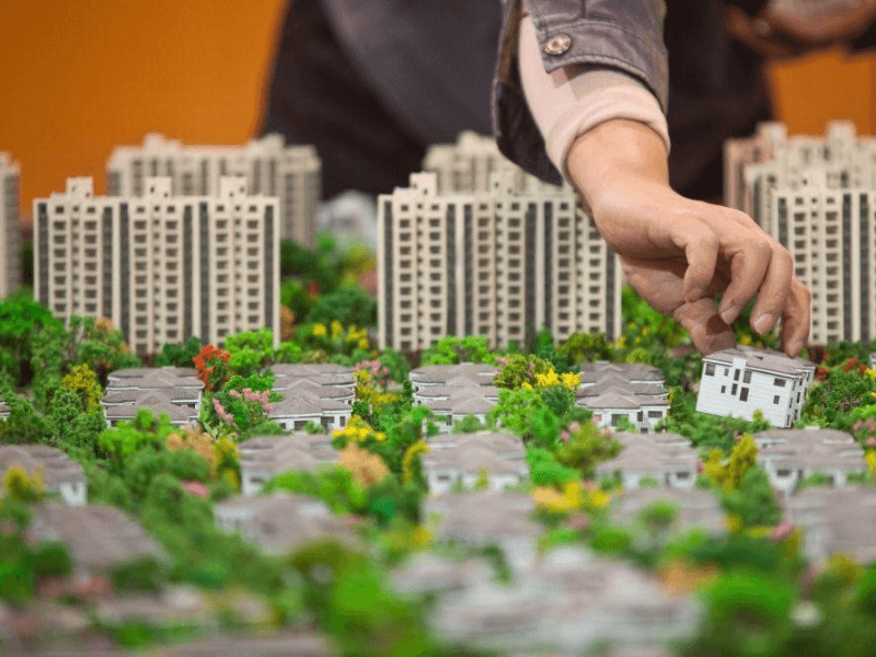 Mẫu hợp đồng góp vốn đầu tư bất động sản là tài liệu pháp lý quan trọng, giúp xác lập rõ quyền và nghĩa vụ giữa các bên tham gia đầu tư.