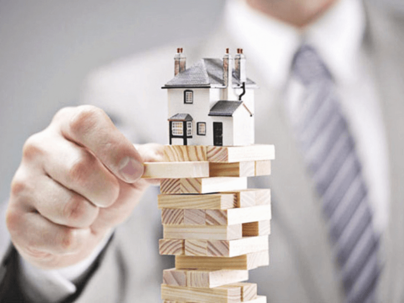 Các điều khoản trong mẫu hợp đồng góp vốn đầu tư bất động sản cần quy định rõ về tỷ lệ góp vốn, thời gian đầu tư, phân chia lợi nhuận và xử lý rủi ro.