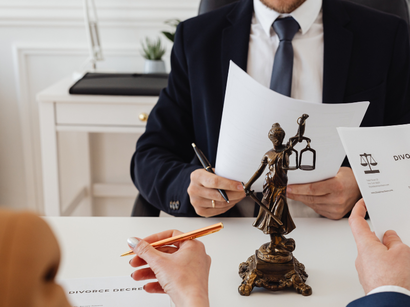 Việc sử dụng các dịch vụ trên giúp người lao động nước ngoài và doanh nghiệp thực hiện thủ tục nhanh chóng, đúng pháp luật